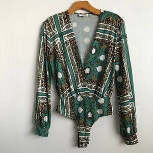 FLOUNCE LONDON WOMENS BODYSUIT GREEN LONG SLEEVE V NECK PLUNGE 4